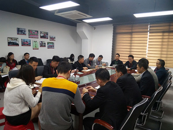 幸福是奮鬥出來的！——叼嘿软件下载大全陶團隊12月總結會